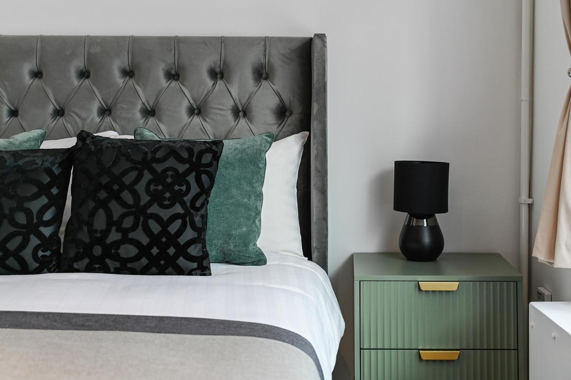 Avari Apartments - Hatton Collection Londen Buitenkant foto